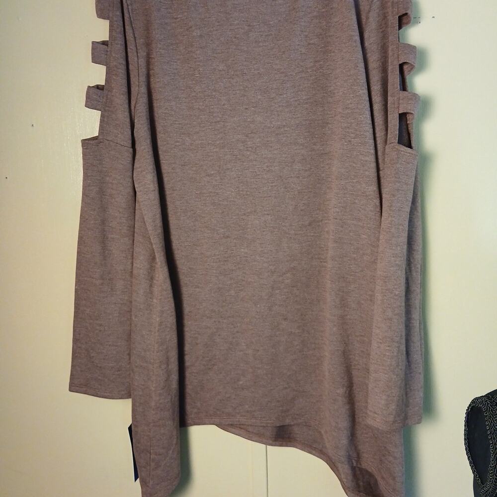 APT. 9 Womens Lattice Sleeve Tunic Top Sharkbite Hem Size XL-NWT Muted Brown - Picture 3 of 10